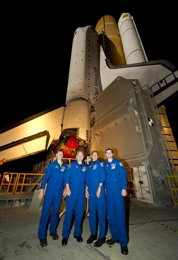 Atlantis STS-135 Rollout