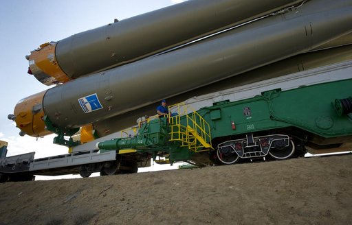 Expedition 28 Soyuz Rollout