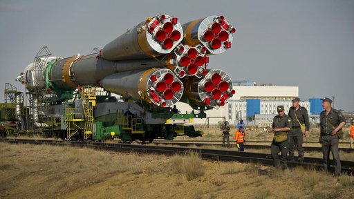 Expedition 28 Soyuz Rollout
