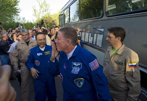 Expedition 28 Preflight