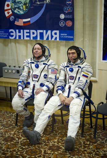 Expedition 28 Preflight
