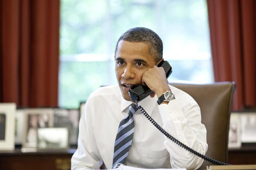 Obama speaks to ISS and STS-135 crews