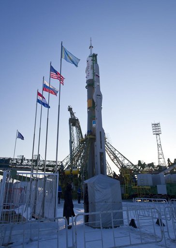 Expedition 30 Soyuz Rollout