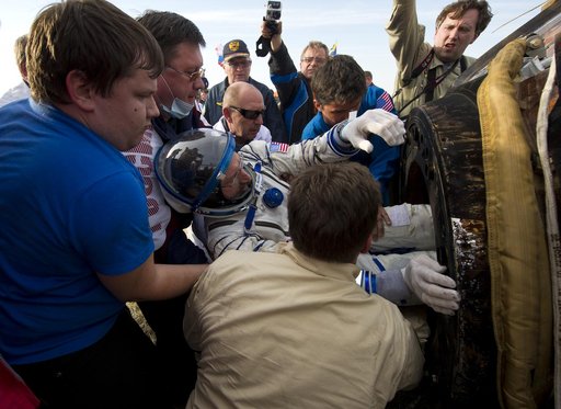 Expedition 30 Landing