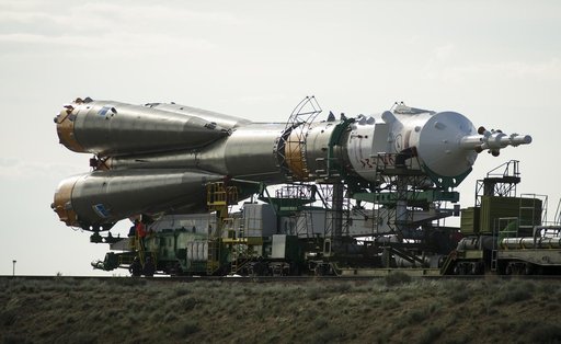Expedition 31 Soyuz Rocket Rollout