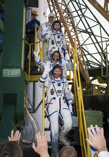 Expedition 31 Crew Prepares For Launch