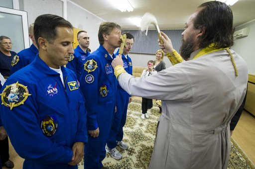 Expedition 31 Crew Prepares For Launch