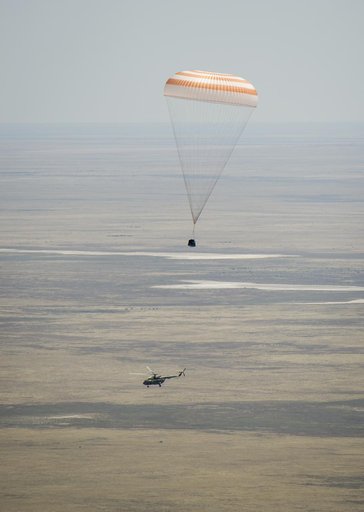 Expedition 31 Landing