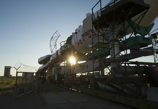 Expedition 32 Soyuz Rocket Rollout