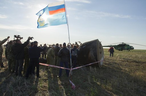 Expedition 32 Landing