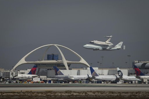 Endeavour Lands at LAX
