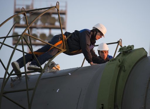 Expedition 33 Soyuz Rollout