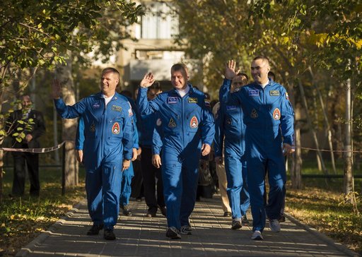 Expedition 33 Crew Hotel Departure