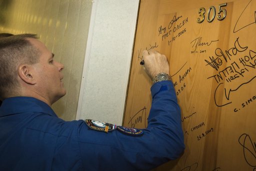 Expedition 33 Crew Hotel Departure