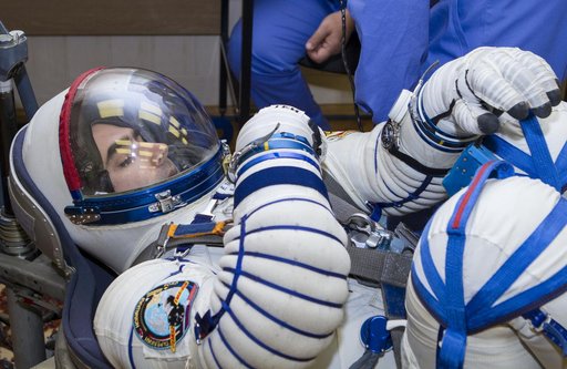 Expedition 33 Crew Suitup