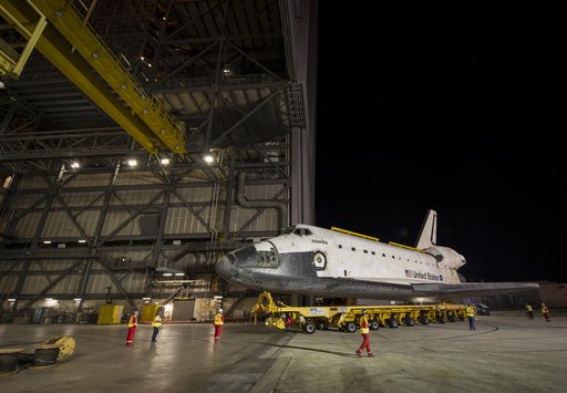 Space Shuttle Atlantis Move