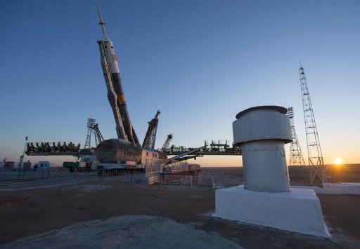 Expedition 34 Soyuz Rollout