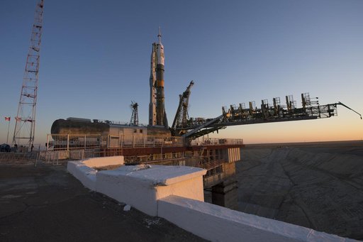 Expedition 34 Soyuz Rollout