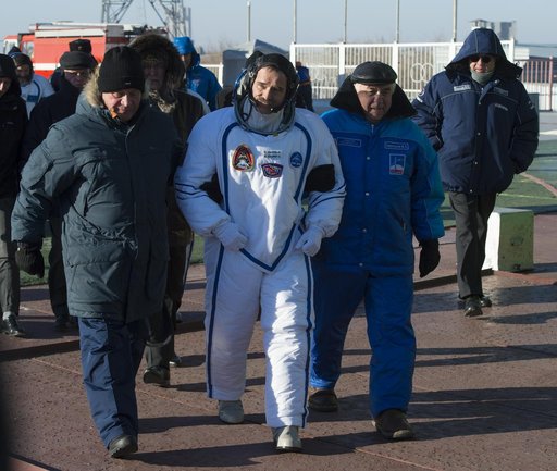 Expedition 34 Preflight
