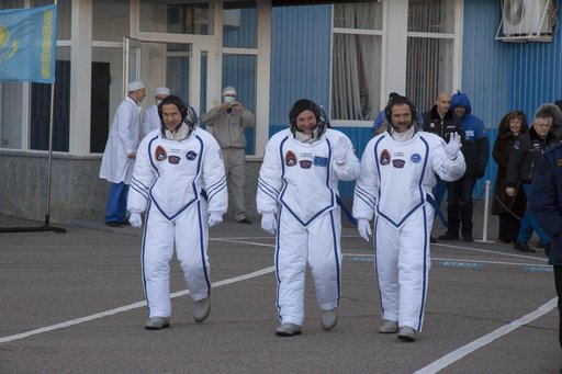Expedition 34 Preflight