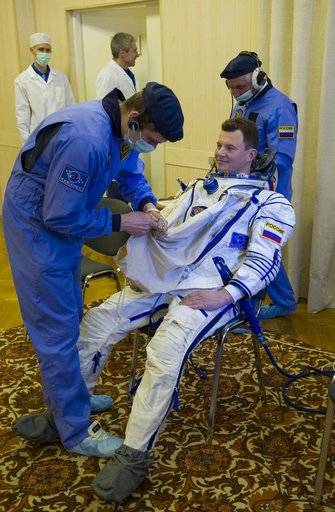 Expedition 34 Preflight
