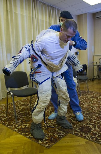Expedition 34 Preflight