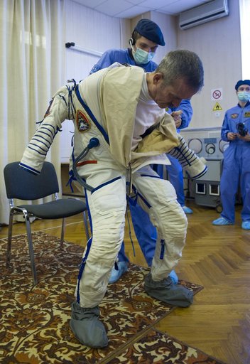 Expedition 34 Preflight
