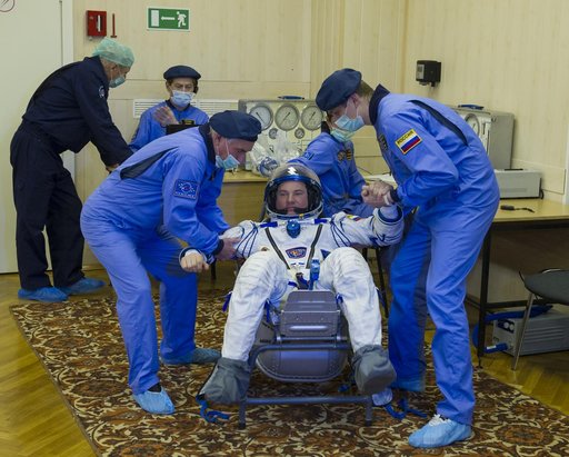 Expedition 34 Preflight