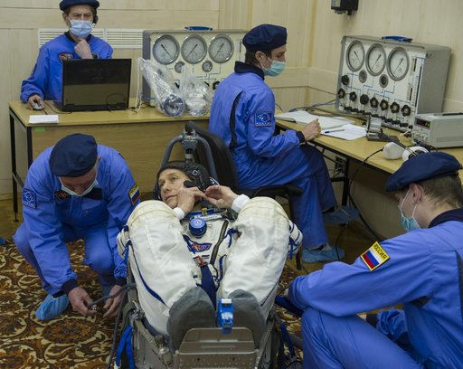Expedition 34 Preflight