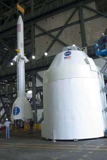 KSC-2013-1572