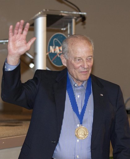 KSC-2013-2048