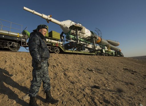 Expedition 35 Soyuz Rollout