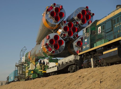 Expedition 35 Soyuz Rollout