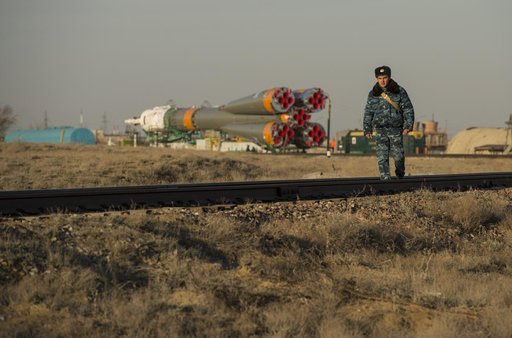 Expedition 35 Soyuz Rollout