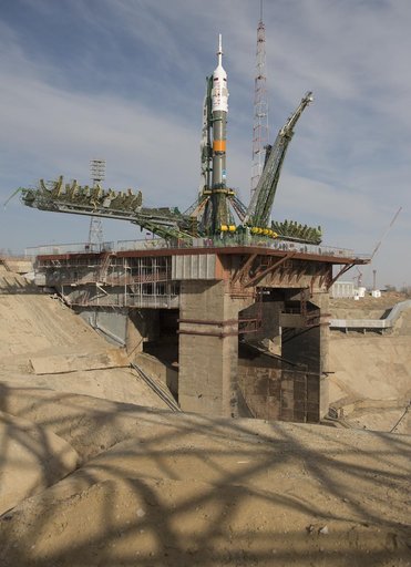 Expedition 35 Soyuz Rollout