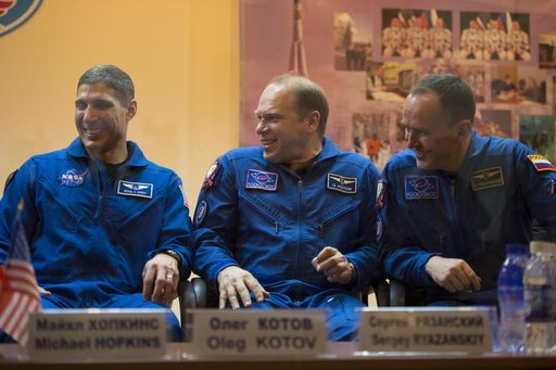 Expedition 35 Press Conference