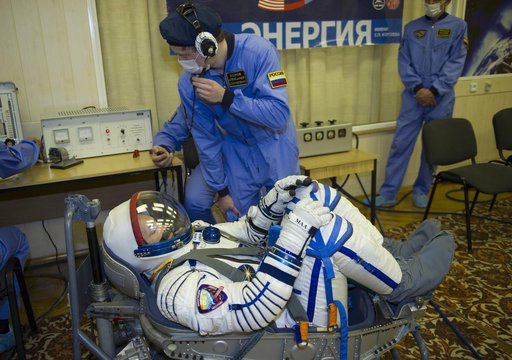 Expedition 35 Preflight