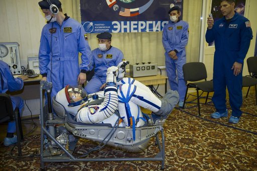 Expedition 35 Preflight
