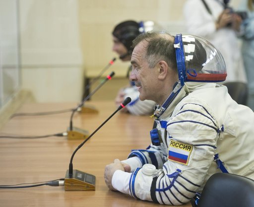 Expedition 35 Preflight