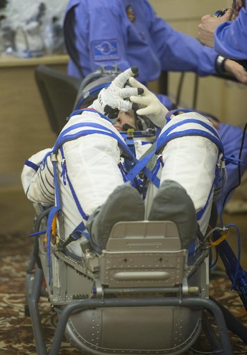 Expedition 35 Preflight