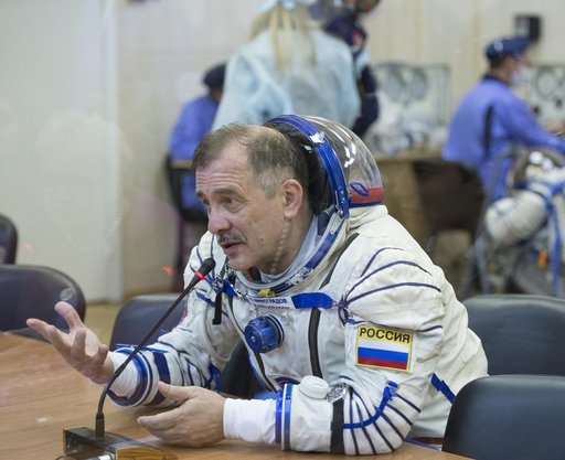 Expedition 35 Preflight