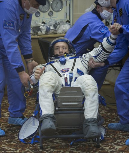 Expedition 35 Preflight