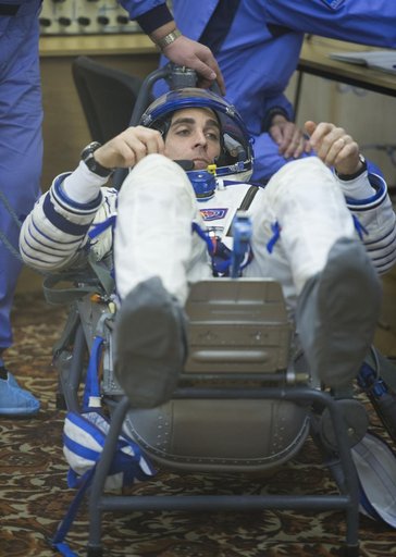Expedition 35 Preflight