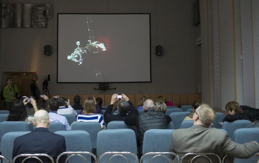 Expedition 35 Docking