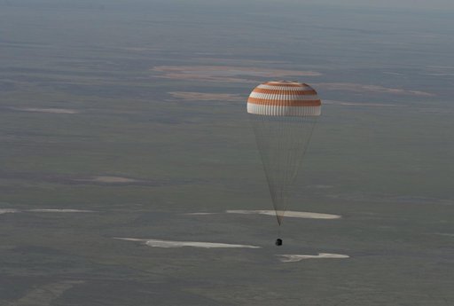 Expedition 35 Landing