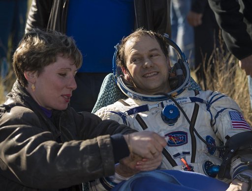 Expedition 35 Landing