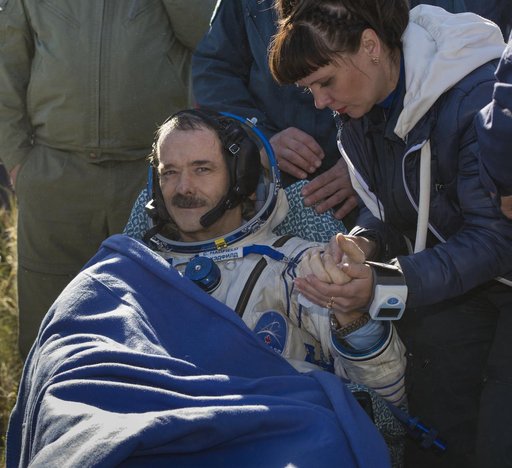 Expedition 35 Landing