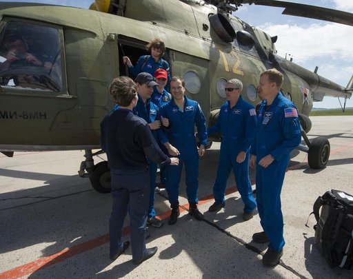 Expedition 35 Landing