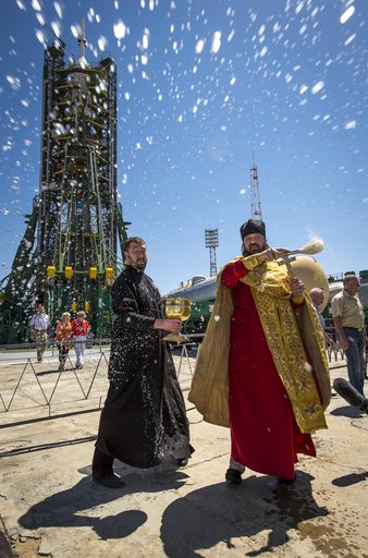Expedition 36 Soyuz Blessing