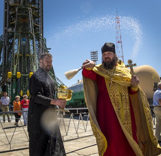 Expedition 36 Soyuz Blessing